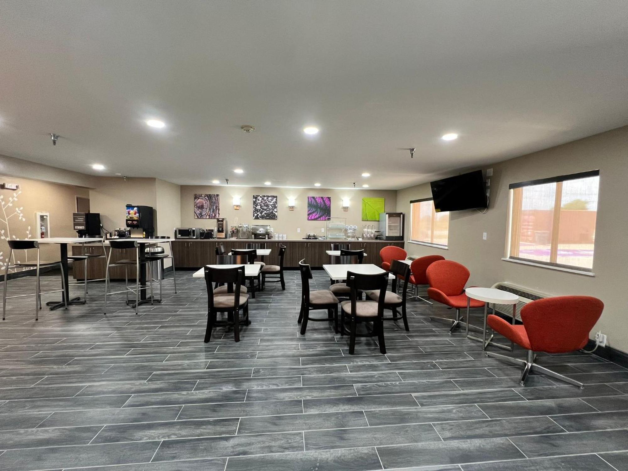 Sleep Inn & Suites Salina I-135 Екстер'єр фото