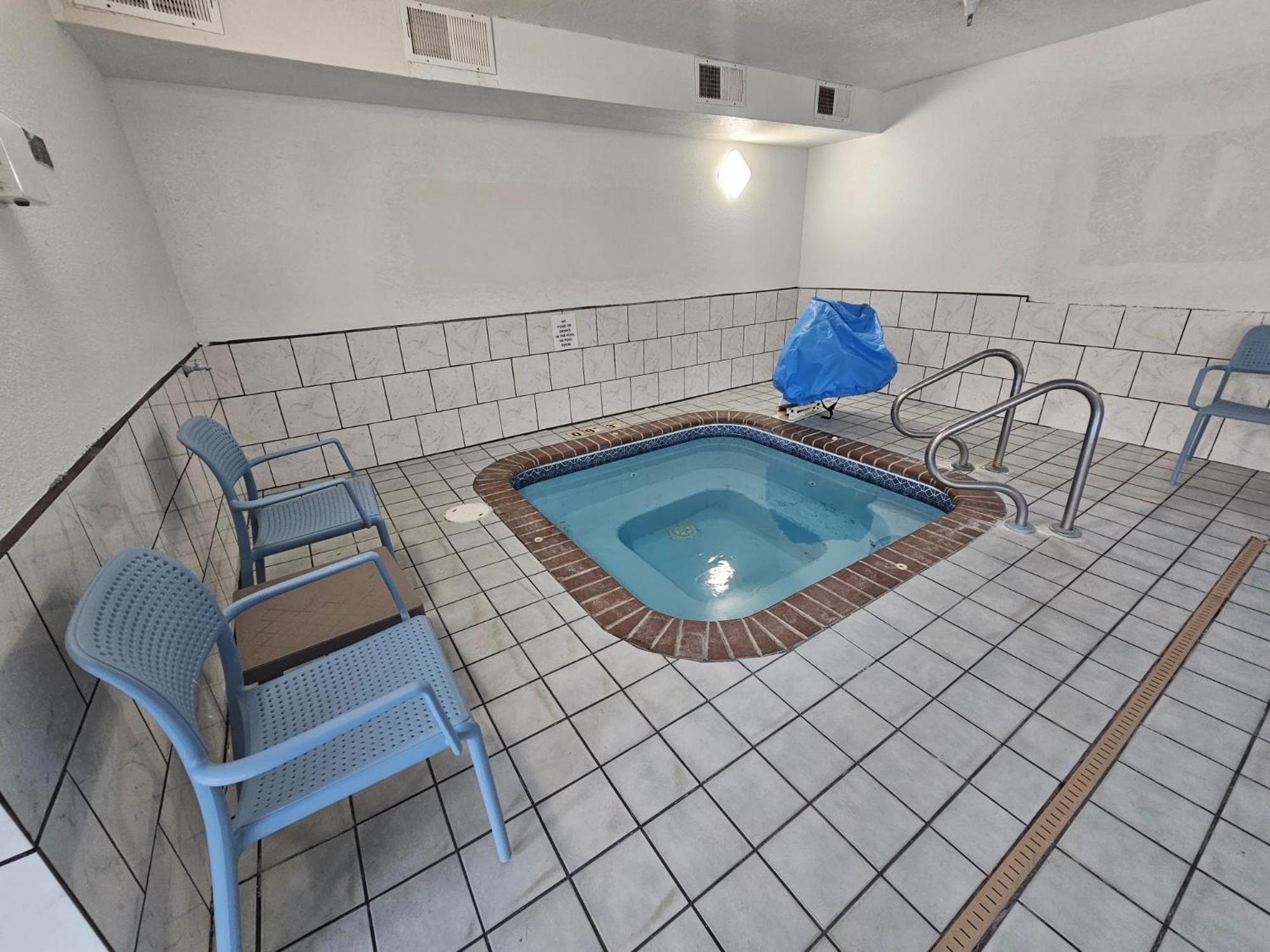 Sleep Inn & Suites Salina I-135 Екстер'єр фото