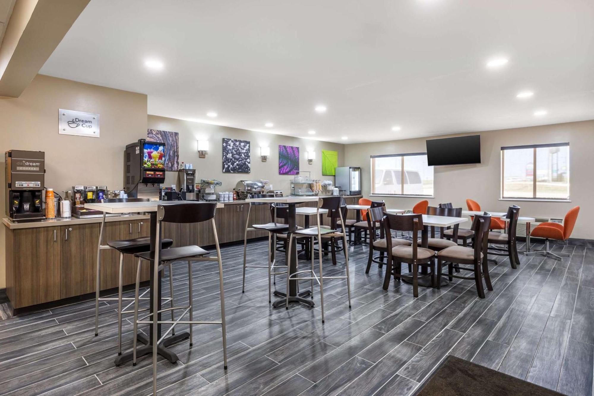 Sleep Inn & Suites Salina I-135 Екстер'єр фото