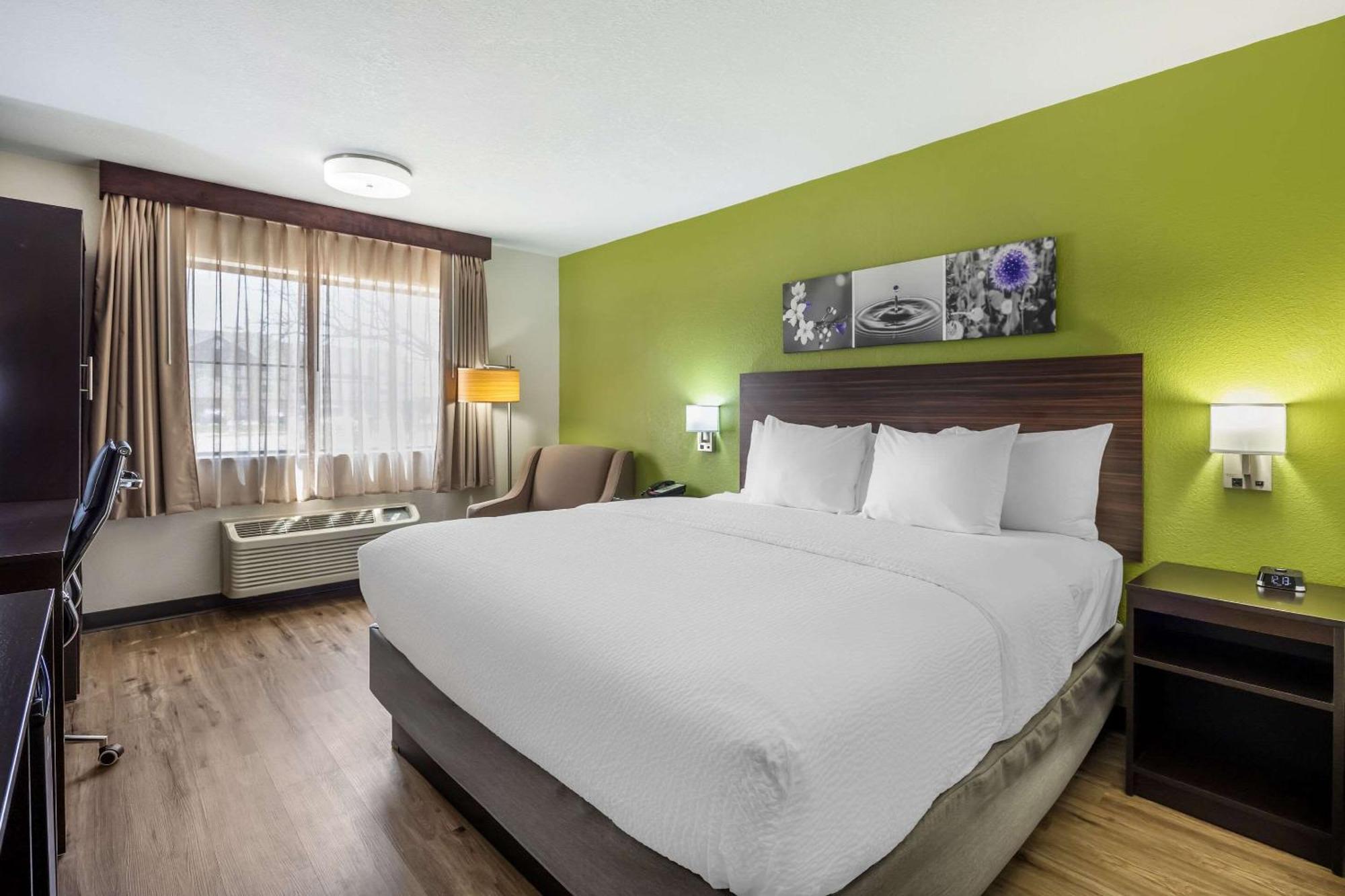 Sleep Inn & Suites Salina I-135 Екстер'єр фото