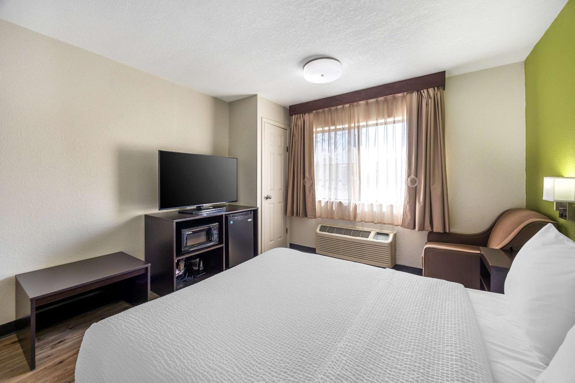 Sleep Inn & Suites Salina I-135 Екстер'єр фото