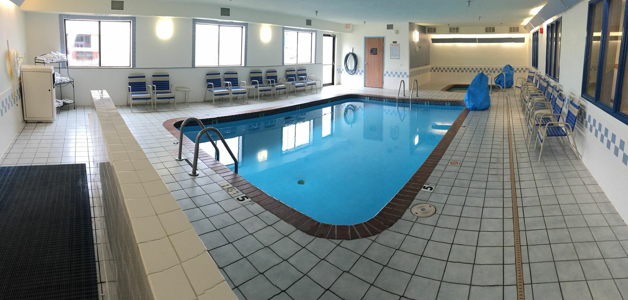 Sleep Inn & Suites Salina I-135 Екстер'єр фото